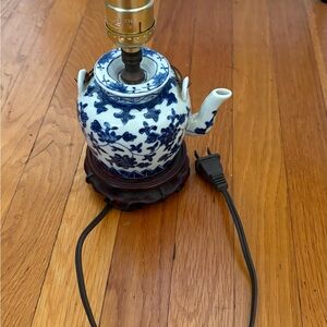 Elegant Blue Floral Teapot Lamp